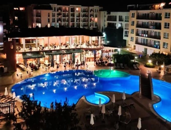 סאני ביץ' Sunset Dream Polo Resort מראה חיצוני תמונה